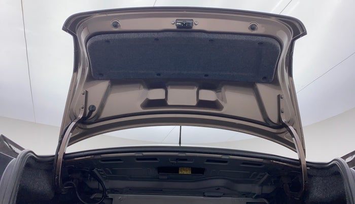 2017 Volkswagen Vento HIGHLINE PLUS TDI MT, Diesel, Manual, 38,676 km, Boot Open Door