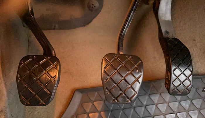 2017 Volkswagen Vento HIGHLINE PLUS TDI MT, Diesel, Manual, 38,676 km, Pedals