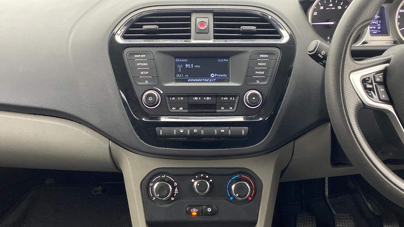 2017 Tata Tiago XZ 1.2 REVOTRON, Petrol, Manual, 24,494 km, Air Conditioner