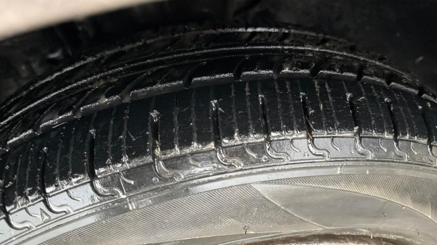 2017 Tata Tiago XT PETROL, Petrol, Manual, 54,084 km, Left Front Tyre Tread