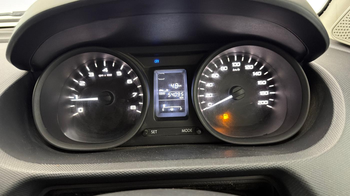 2017 Tata Tiago XT PETROL, Petrol, Manual, 54,084 km, Odometer Image