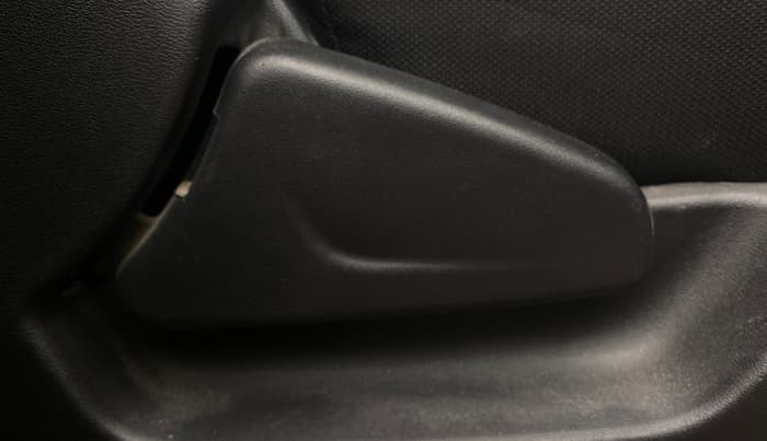2019 Datsun Redi Go A, Petrol, Manual, 35,068 km, Driver Side Adjustment Panel