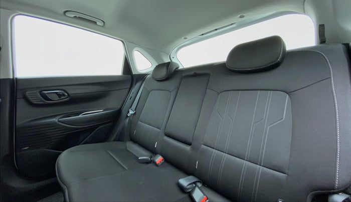 2020 Hyundai NEW I20 ASTA (O) 1.5 CRDI MT, Diesel, Manual, 21,125 km, Right Side Rear Door Cabin