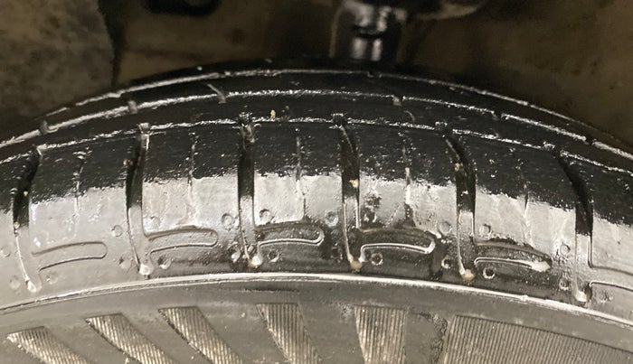 2020 Hyundai GRAND I10 NIOS SPORTZ AMT 1.2 KAPPA VTVT, Petrol, Automatic, 17,294 km, Left Front Tyre Tread