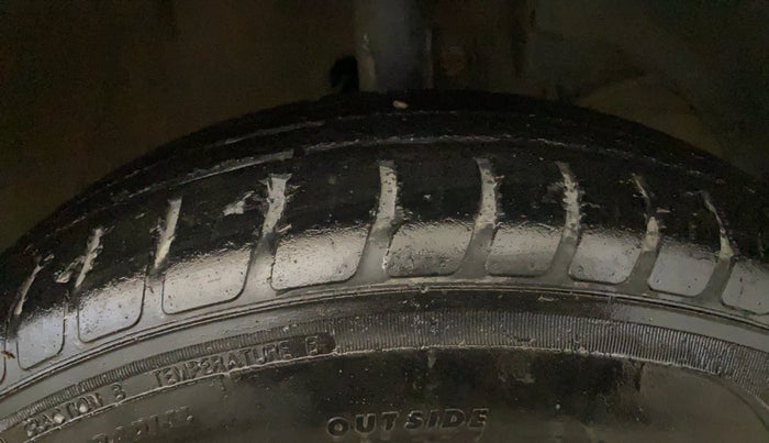 2021 Maruti Swift LXI, Petrol, Manual, 47,873 km, Right Front Tyre Tread