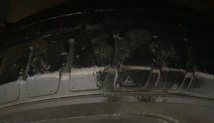 2021 Maruti Swift LXI, Petrol, Manual, 47,873 km, Left Front Tyre Tread