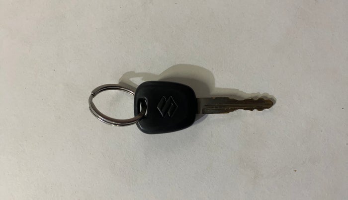 2021 Maruti Swift LXI, Petrol, Manual, 47,873 km, Key Close Up