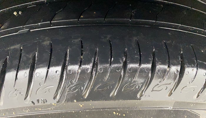 2021 Hyundai VENUE SX 1.0 TURBO, Petrol, Manual, 41,783 km, Right Rear Tyre Tread