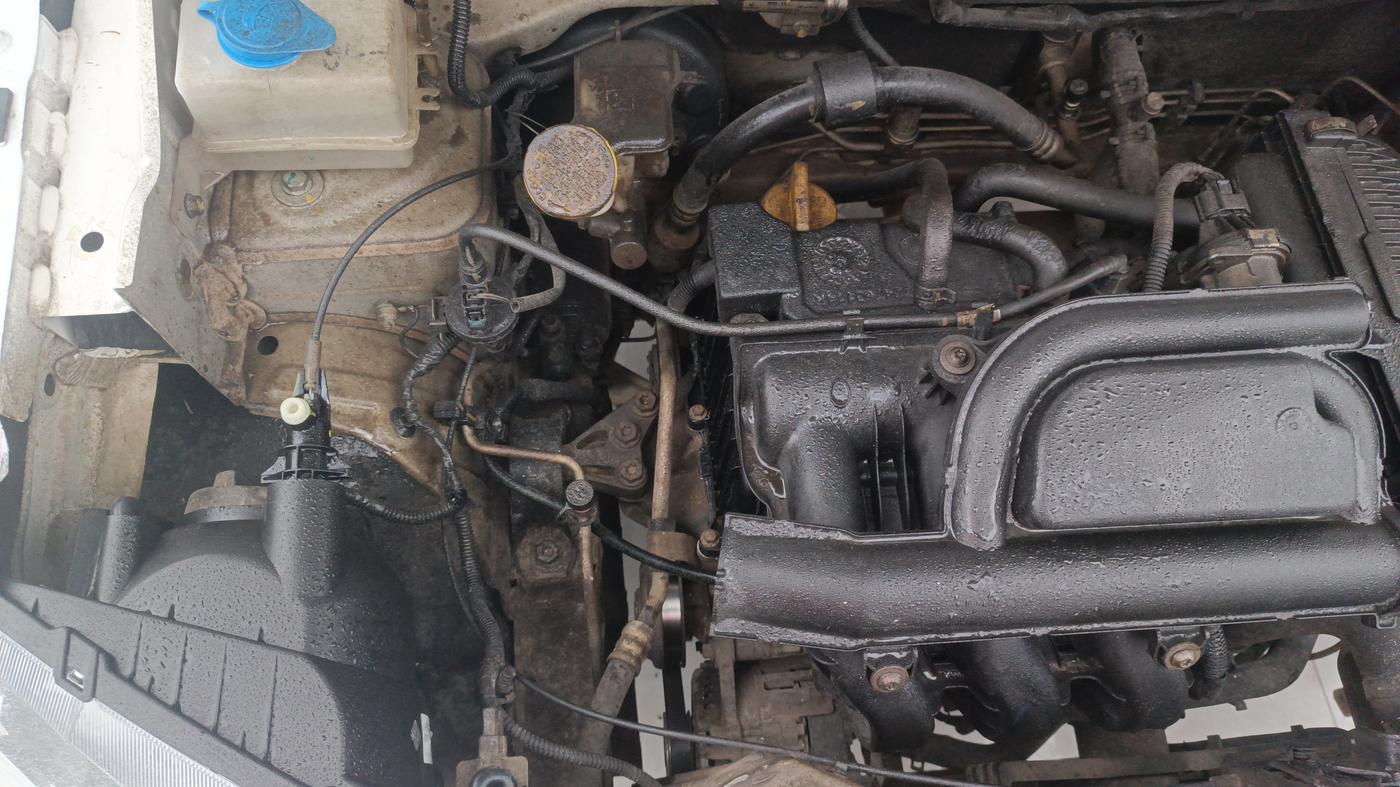 2019 Renault Kwid RXT 1.0 AMT (O), Petrol, Automatic, 39,510 km, Engine View - Right