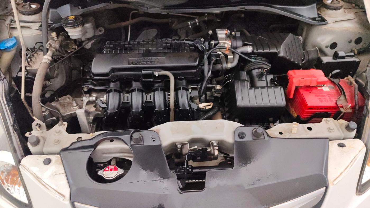 2015 Honda Brio VX AT, Petrol, Automatic, 52,466 km, Engine View