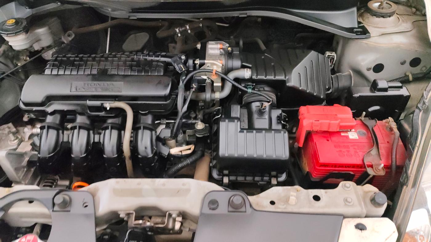 2015 Honda Brio VX AT, Petrol, Automatic, 52,466 km, Engine View - Left