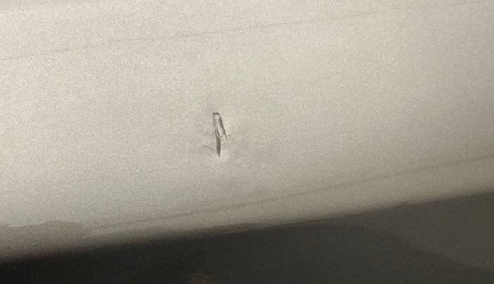 2016 Renault Kwid RXT, Petrol, Manual, 60,749 km, Dicky (Boot door) - Slightly dented