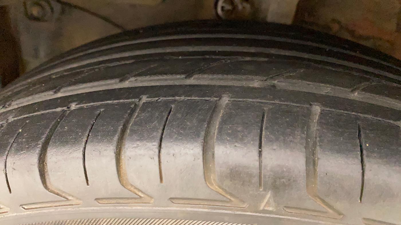 2012 Honda Brio S MT, Petrol, Manual, 90,802 km, Left Front Tyre Tread