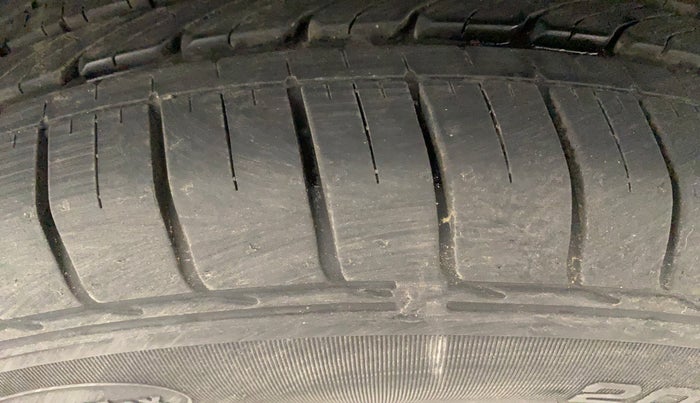 2022 KIA SELTOS HTK PLUS 1.5 IMT, Petrol, Manual, 7,700 km, Left Rear Tyre Tread