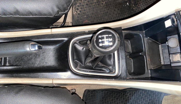 2018 Maruti Ciaz ALPHA 1.4 PETROL, Petrol, Manual, 49,622 km, Gear Lever