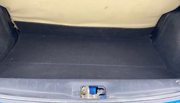 2017 Toyota Etios Liva VX, Petrol, Manual, 46,377 km, Boot Inside