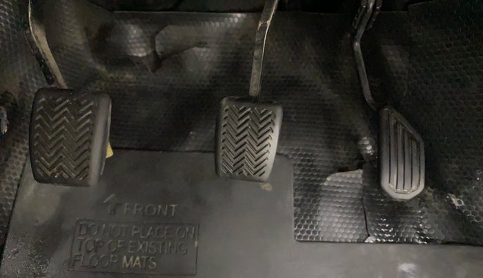 2017 Toyota Etios Liva VX, Petrol, Manual, 46,377 km, Pedals