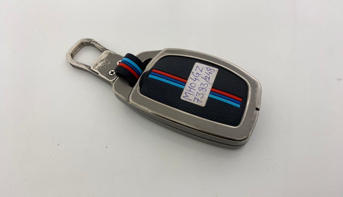 2015 Hyundai Creta SX (O) 1.6 DIESEL, Diesel, Manual, 1,36,382 km, Key Close Up