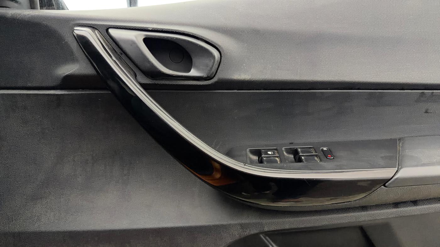 2019 Tata TIAGO NRG PETROL, Petrol, Manual, 41,101 km, Driver Side Door Panels Control