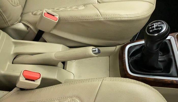 2019 Maruti Dzire VXI, Petrol, Manual, 18,628 km, Gear Lever