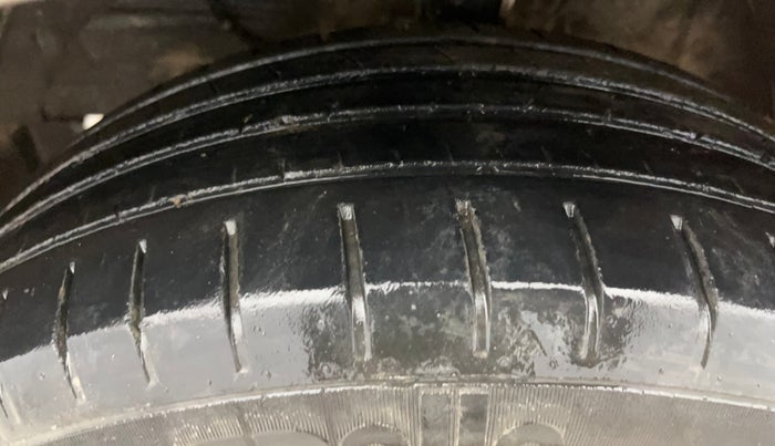 2021 Maruti Baleno ZETA PETROL 1.2, Petrol, Manual, 55,307 km, Left Front Tyre Tread