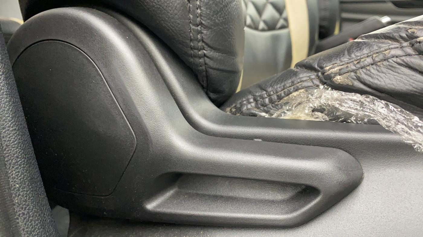 2020 Tata Tiago XZ PETROL, Petrol, Manual, 34,471 km, Driver Side Adjustment Panel