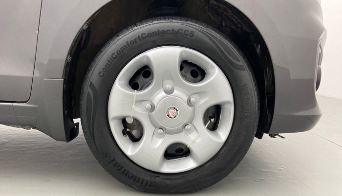 2016 Maruti Ertiga VDI SHVS, Diesel, Manual, 86,747 km, Right Front Wheel
