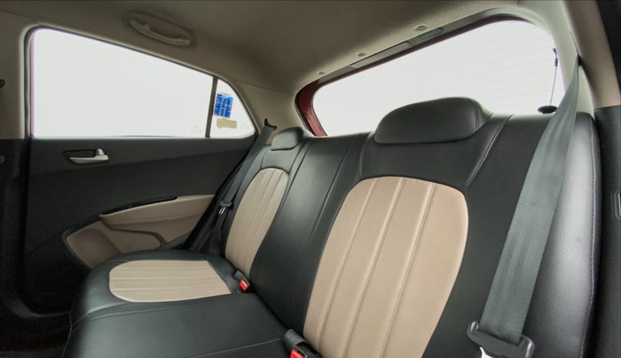 2015 Hyundai Grand i10 SPORTZ 1.2 KAPPA VTVT, Petrol, Manual, 47,239 km, Right Side Rear Door Cabin