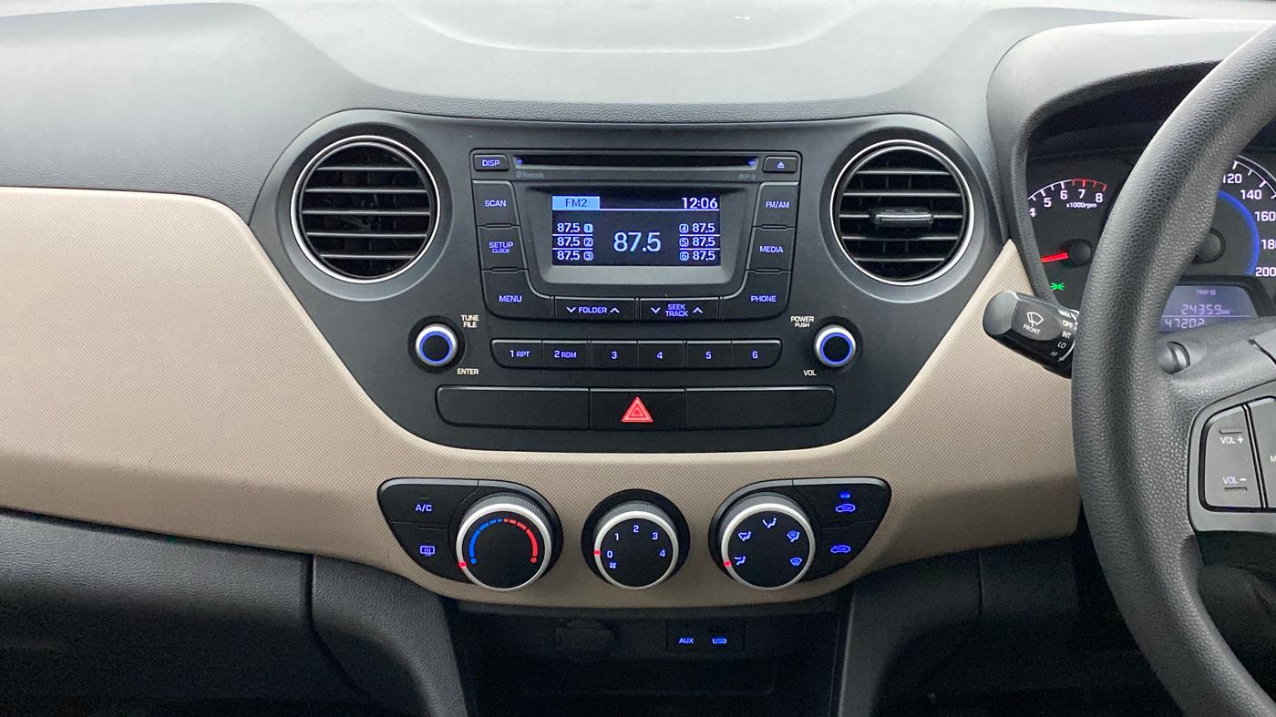 2015 Hyundai Grand i10 SPORTZ 1.2 KAPPA VTVT, Petrol, Manual, 47,239 km, Air Conditioner