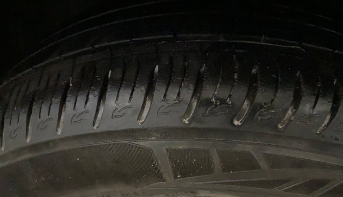 2022 KIA SONET HTX 1.0 IMT, Petrol, Manual, 29,354 km, Left Front Tyre Tread