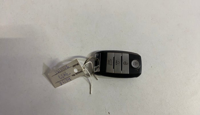 2022 KIA SONET HTX 1.0 IMT, Petrol, Manual, 29,354 km, Key Close Up