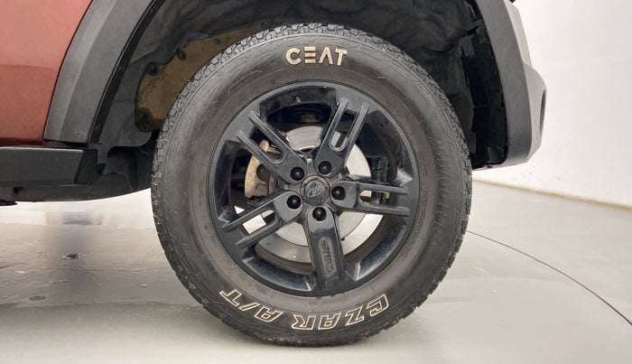 2021 Mahindra Thar LX PETROL HT 4WD AT, Petrol, Automatic, 38,598 km, Right Front Wheel