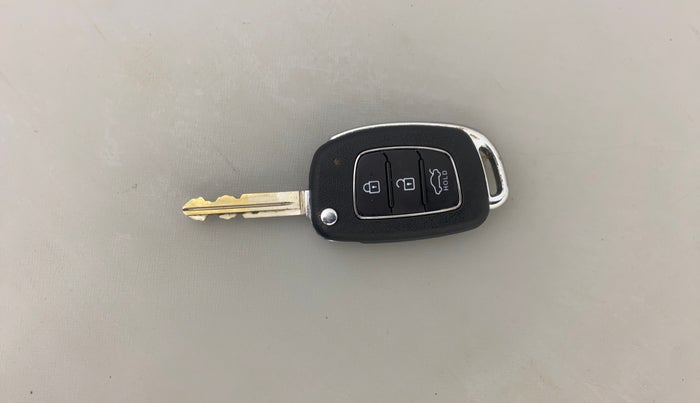2019 Hyundai GRAND I10 NIOS SPORTZ AMT 1.2 KAPPA VTVT, Petrol, Automatic, 17,521 km, Key Close Up