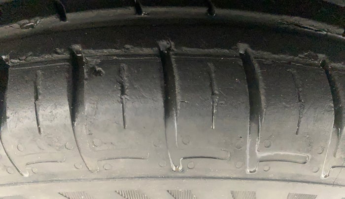 2019 Hyundai GRAND I10 NIOS SPORTZ AMT 1.2 KAPPA VTVT, Petrol, Automatic, 17,521 km, Right Front Tyre Tread
