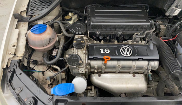 2012 Volkswagen Vento HIGHLINE PETROL AT, Petrol, Automatic, 1,12,420 km, Engine View - Right