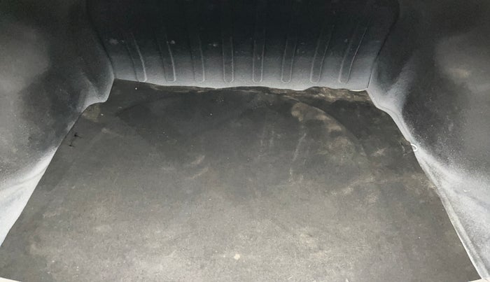 2018 Hyundai Verna 1.6 VTVT SX O, Petrol, Manual, 63,332 km, Boot Inside