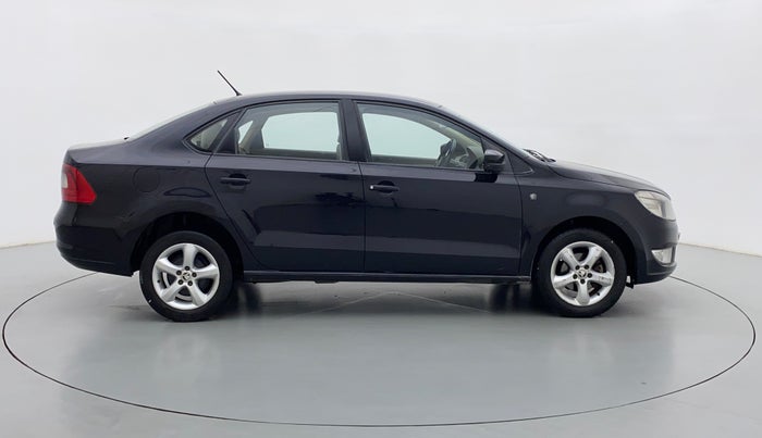 2015 Skoda Rapid 1.5 TDI MT AMBITION, Diesel, Manual, 58,131 km, Right Side