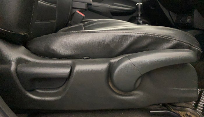 2018 Honda WR-V 1.2L I-VTEC S MT, Petrol, Manual, 95,175 km, Driver Side Adjustment Panel