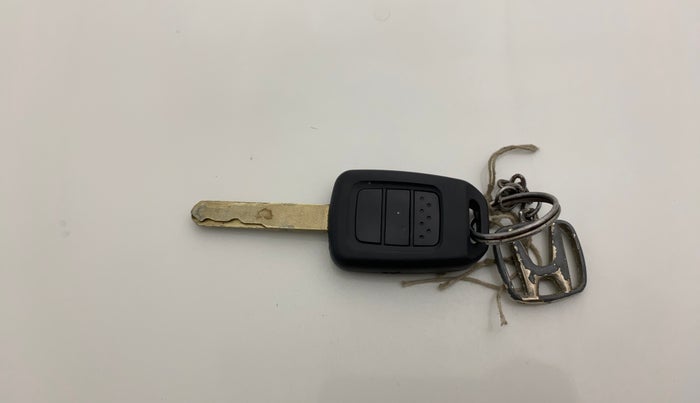 2018 Honda WR-V 1.2L I-VTEC S MT, Petrol, Manual, 95,175 km, Key Close Up