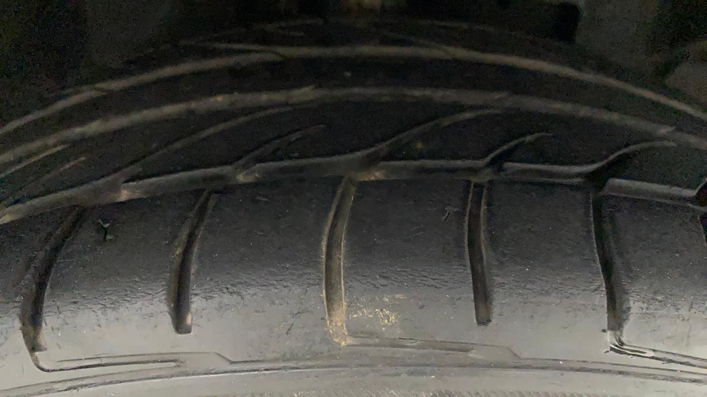 2018 Ford Ecosport TITANIUM + 1.5L PETROL AT, Petrol, Automatic, 80,913 km, Right Front Tyre Tread