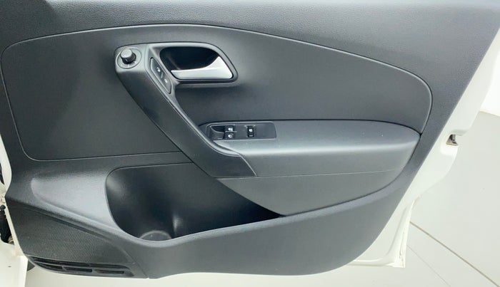 2018 Volkswagen Polo COMFORTLINE 1.0 PETROL, Petrol, Manual, 16,969 km, Driver Side Door Panels Controls