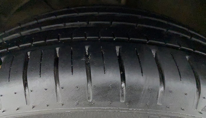 2020 Toyota Glanza G CVT, Petrol, Automatic, 11,189 km, Left Rear Tyre Tread