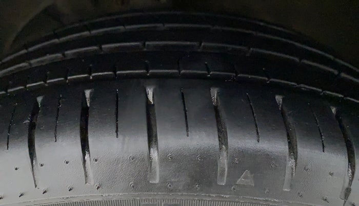 2020 Toyota Glanza G CVT, Petrol, Automatic, 11,189 km, Right Rear Tyre Tread