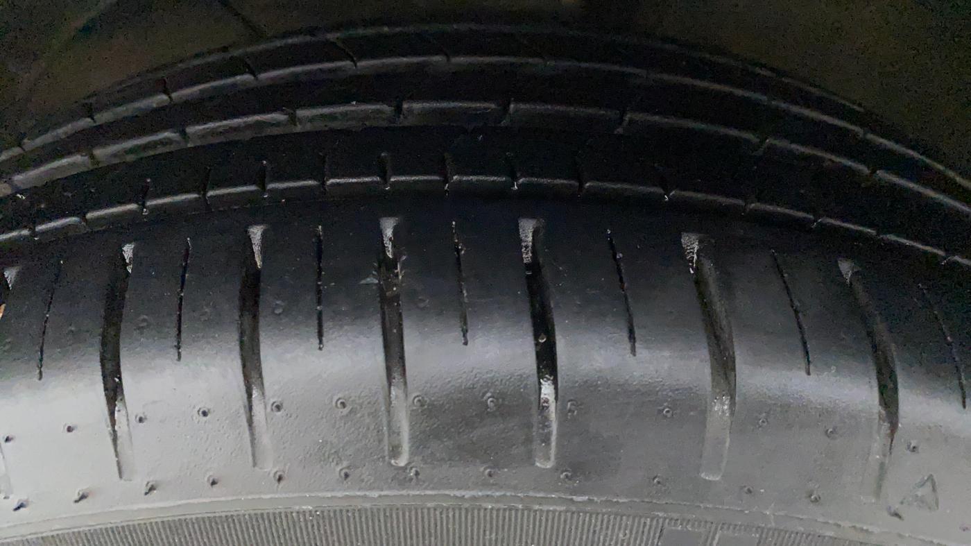 2020 Toyota Glanza G CVT, Petrol, Automatic, 11,189 km, Right Front Tyre Tread