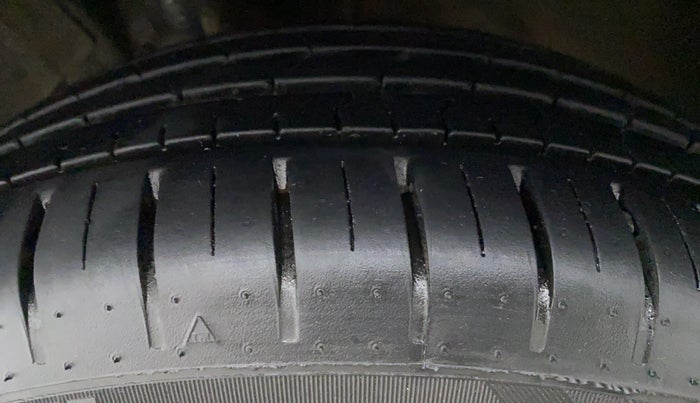 2020 Toyota Glanza G CVT, Petrol, Automatic, 11,189 km, Left Front Tyre Tread