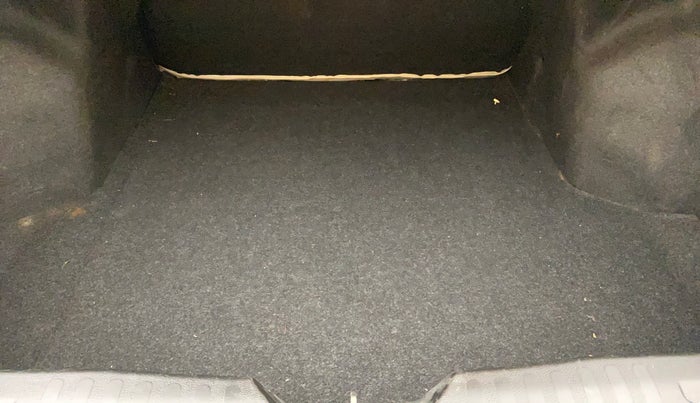 2018 Maruti Ciaz ZETA AT 1.5  SHVS PETROL, Petrol, Automatic, 62,036 km, Boot Inside