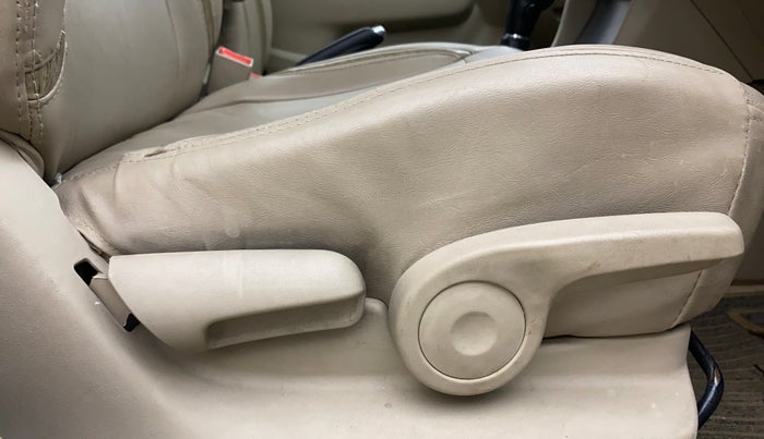 2018 Maruti Ciaz ZETA AT 1.5  SHVS PETROL, Petrol, Automatic, 62,036 km, Driver Side Adjustment Panel