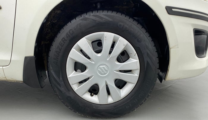 2014 Maruti Swift Dzire VXI, Petrol, Manual, 83,127 km, Right Front Wheel