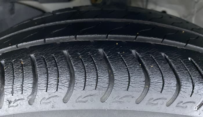 2018 Honda Amaze 1.2 VXMT I VTEC, Petrol, Manual, 13,369 km, Left Front Tyre Tread