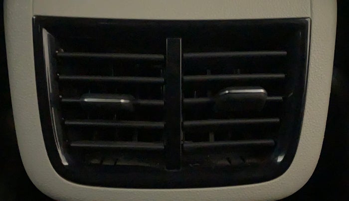 2021 Volkswagen TAIGUN HIGHLINE 1.0 TSI AT, Petrol, Automatic, 28,153 km, Rear AC Vents